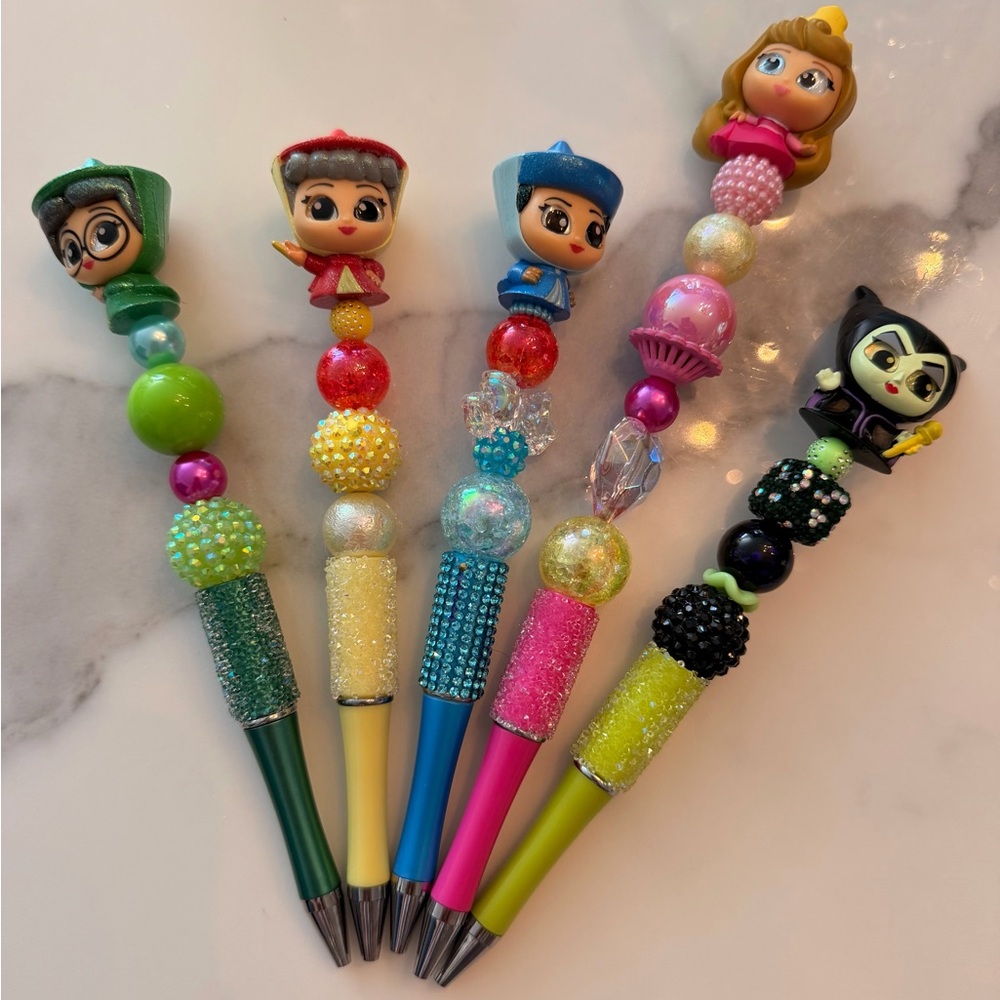 NWT Disney beaded pens.  SLEEPING BEAUTY SET